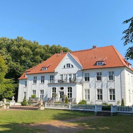 Schloss Badow Dış mekan fotoğraf